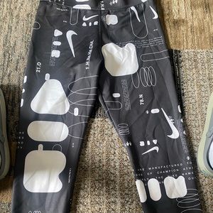 Nike leggings